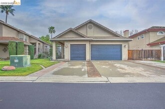 Building Photo - 2317 Wayfarer Dr