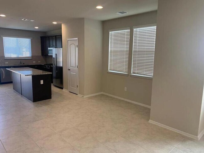 Foto del edificio - 1233 Goforth Rd