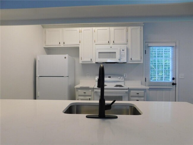 Foto del edificio - 58 Brentwood Ln