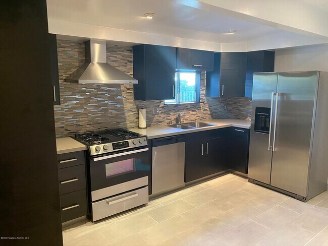 Foto del edificio - 1706 Camden Pkwy