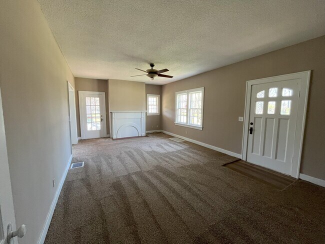 Foto del edificio - 502 Kingwood Dr