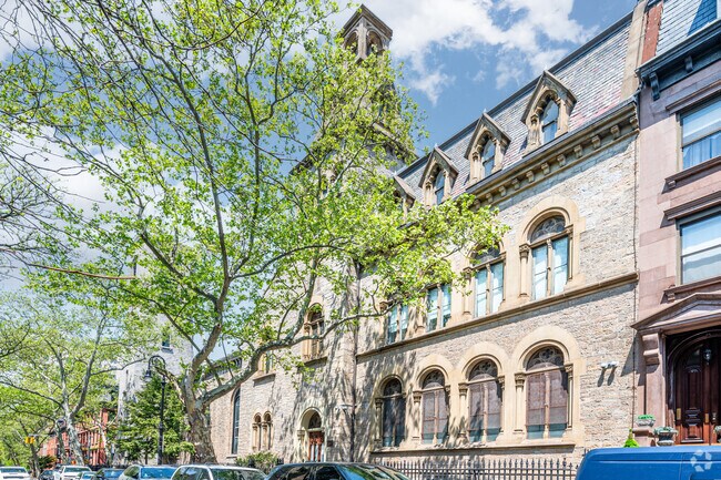 Building Photo - 109 Remsen St