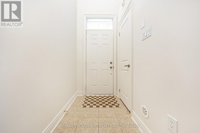 Building Photo - 2419 Baronwood Dr