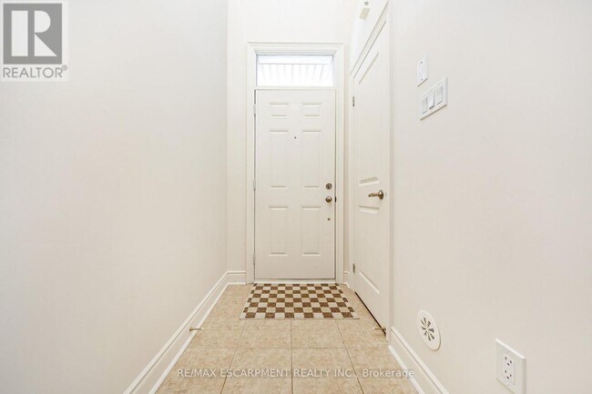 Photo du bâtiment - 2419 Baronwood Dr