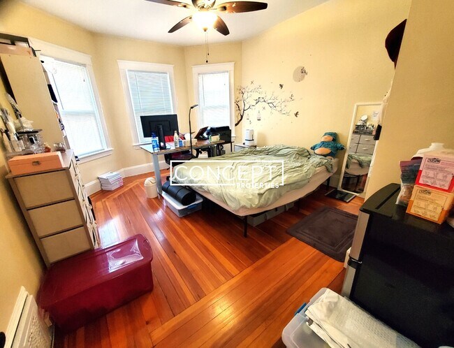 Building Photo - 332 Beacon St