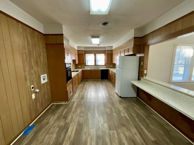 Foto del edificio - 201 6th Street, Kinder, LA 70648 - 3 BR 1 ...