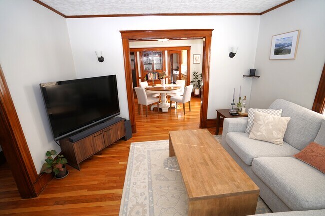 Foto del edificio - 15 Perthshire Rd