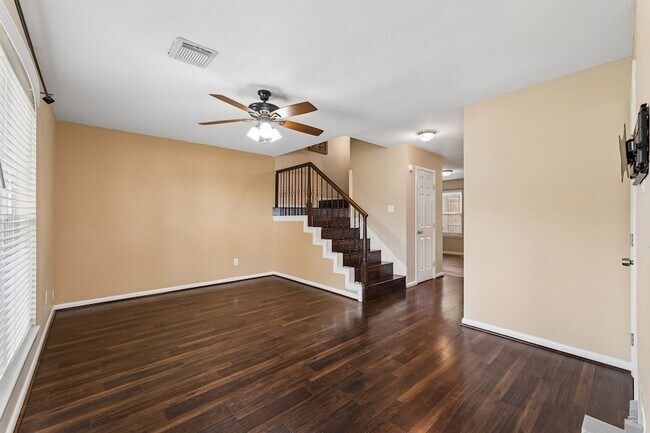 Photo - 1831 Sherwood Forest Street Unit 28 Apartment