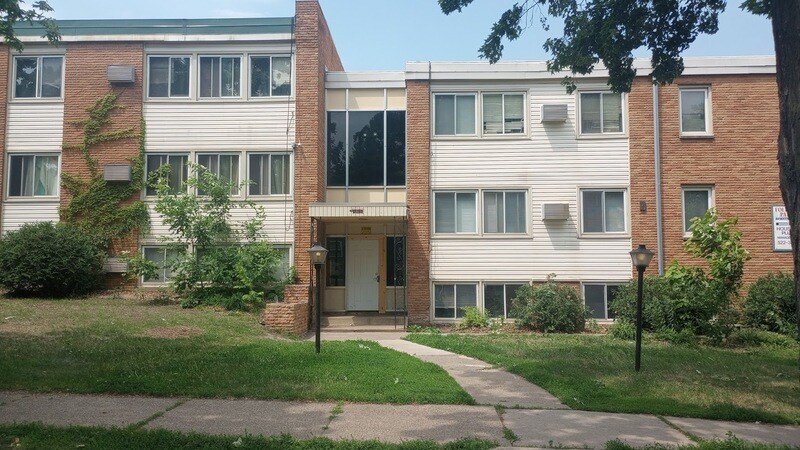 Foto principal - 3753 N Girard Ave