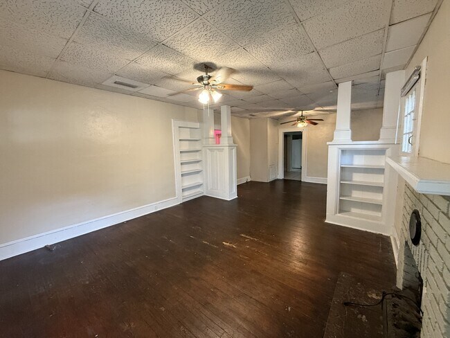 Foto del edificio - 101 NW 7th Terrace