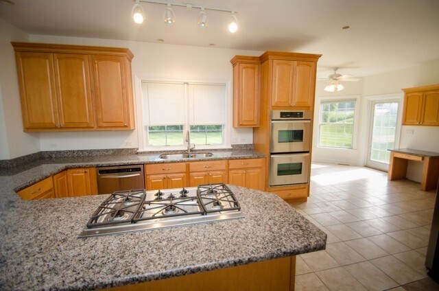 Building Photo - 3040 Dominion Ln
