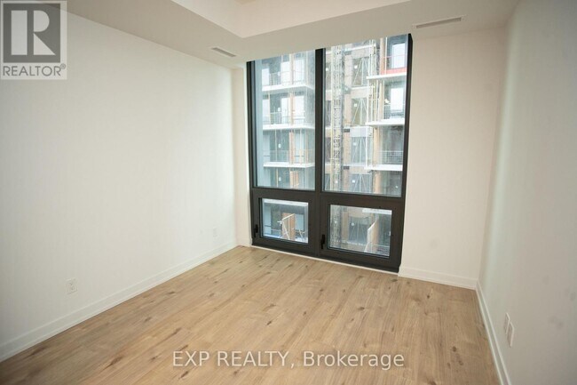 Photo du bâtiment - 35 Parliament St