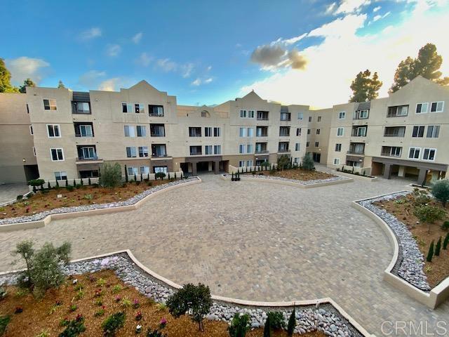 Building Photo - 3550 Lebon Dr