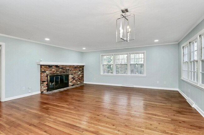 Foto del edificio - Beautiful Three Bedroom Home in Westerwood Subdivision!