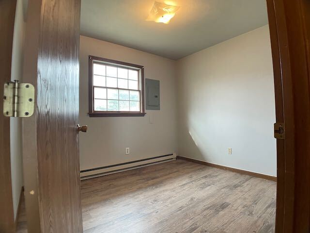 Building Photo - Duplex unit in Brimfield