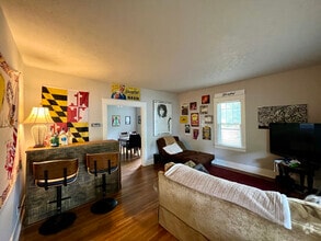Building Photo - 1164 Kirkland Ave