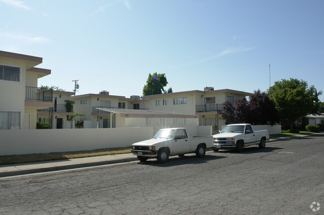 Foto del edificio - 1680-1690 Ellen Ave