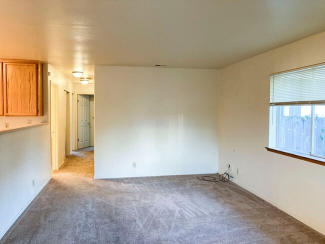 Building Photo - Spacious Pet-friendly McKinleyville Home With Garage & Fenced Yard