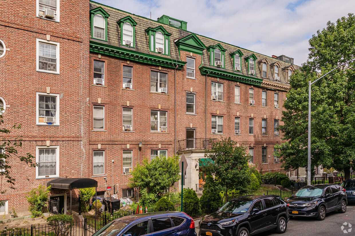 Building Photo - 3728 86th St