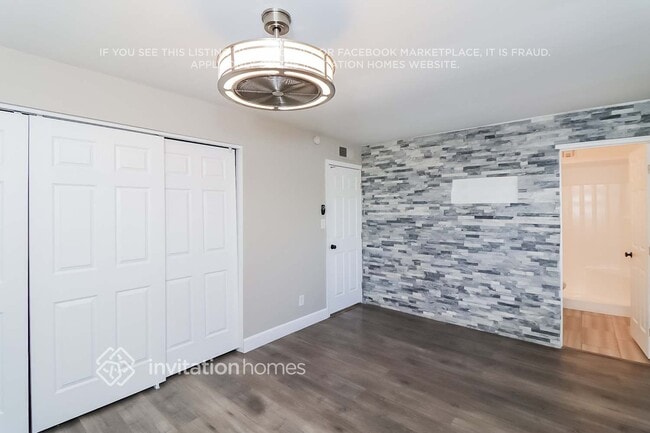 Foto del edificio - 8931 N 56th Dr