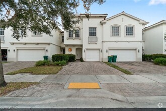 Building Photo - 7009 Romana Way