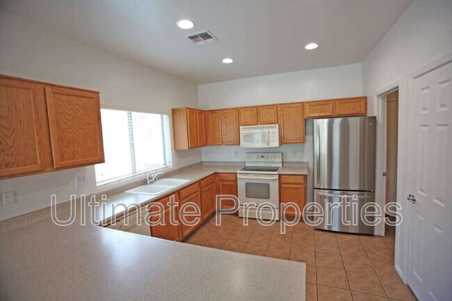 Foto del edificio - 13849 W Maui Ln