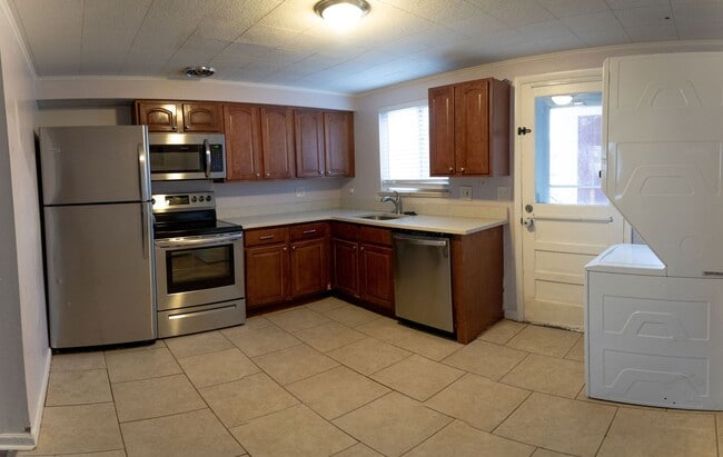 2 Bed 1 Bath for Rent in Wheat Ridge! - 2 Bed 1 Bath for Rent in Wheat Ridge! Apartment