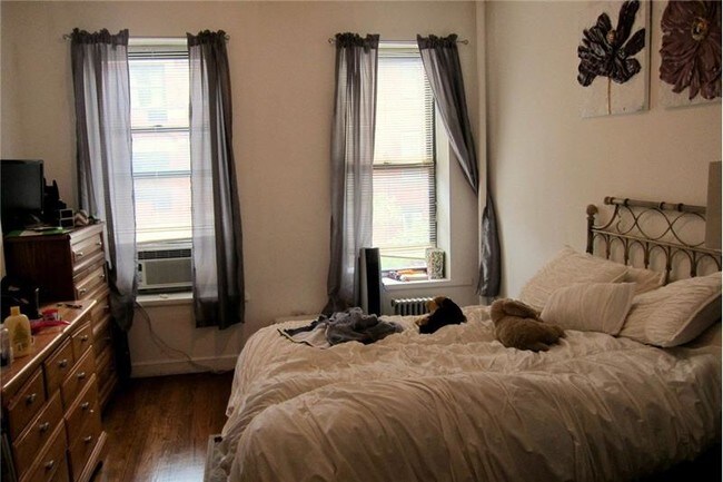 Foto del edificio - 521 E 85th St