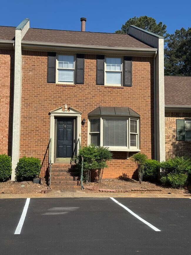 Foto del edificio - Townhome Available @ Sweetwater Condos!