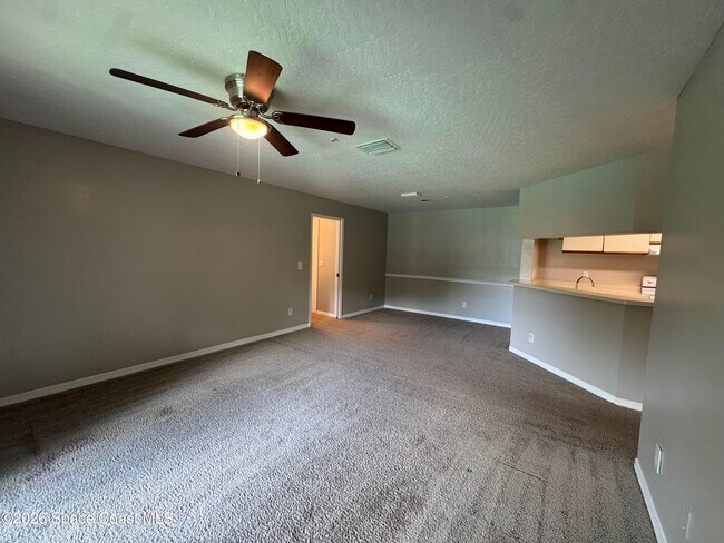 Foto del edificio - 7667 N Wickham Rd