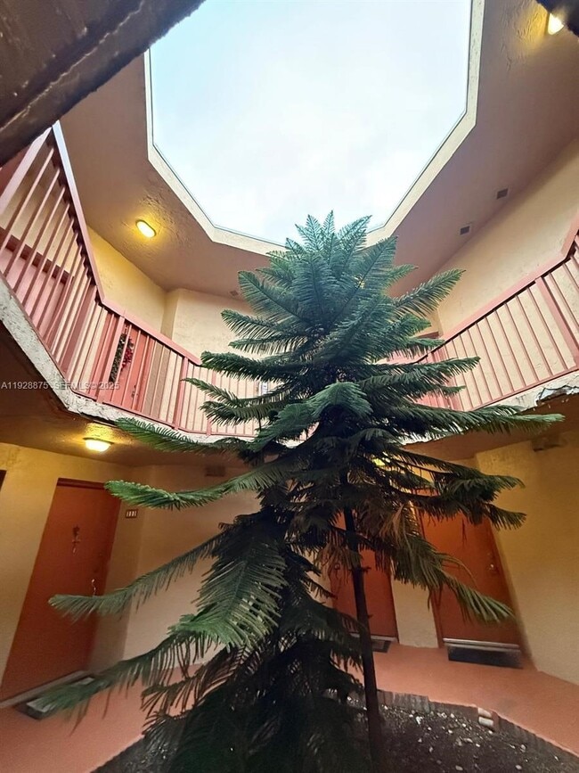 Building Photo - 10257 NW 9th St Cir