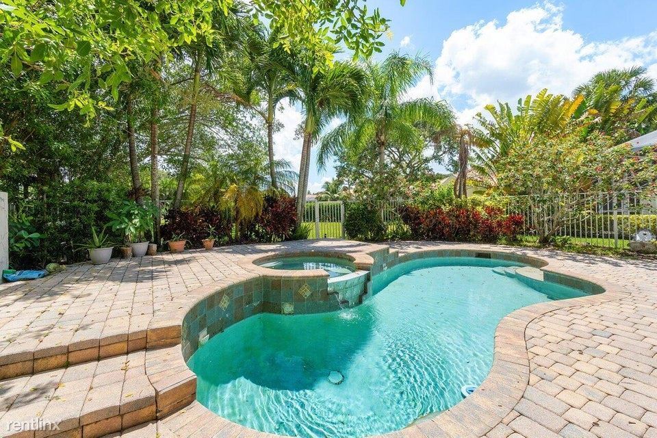 Foto principal - 3 br, 2 bath House - 4689 Hammock Cir