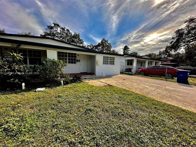 Building Photo - 3 br, 2 bath House - 8123 NW 5th Ct