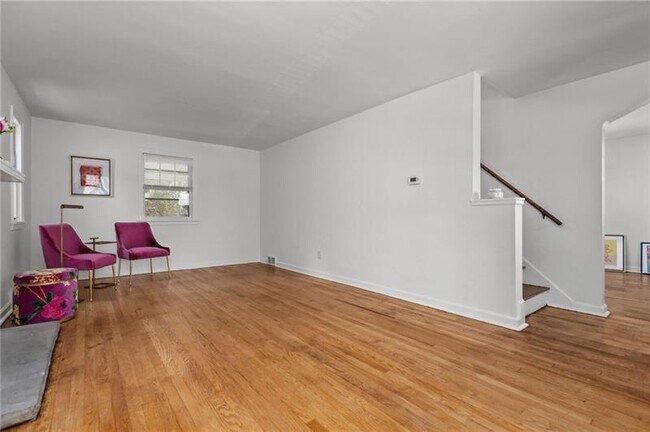 Building Photo - 255 Gilkeson Rd