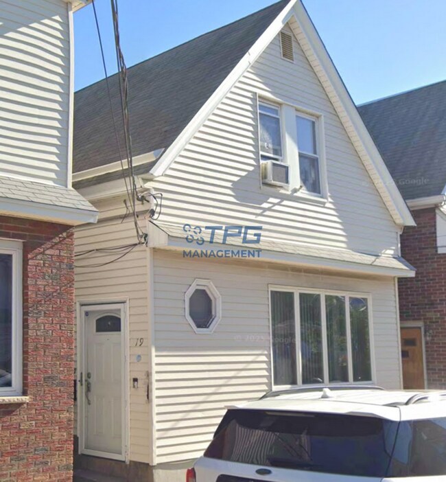 Foto del edificio - 19 Sisson Ct