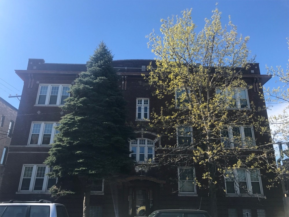 Primary Photo - 1763-1765 W Sunnyside Ave