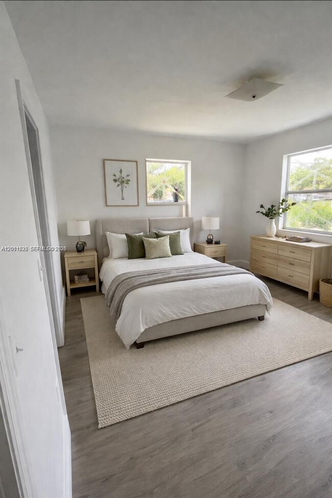 Foto del edificio - 2410 NW 11th St