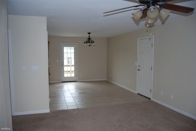 Building Photo - 563 Carrell Cir