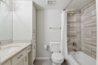 Building Photo - 7535 Olympia Dr