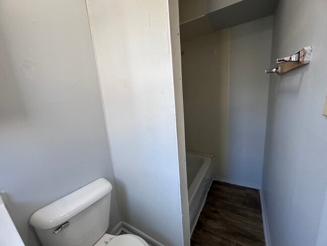 Building Photo - 1112-D Gilbert-