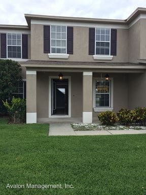 Building Photo - 807 Belhaven Dr