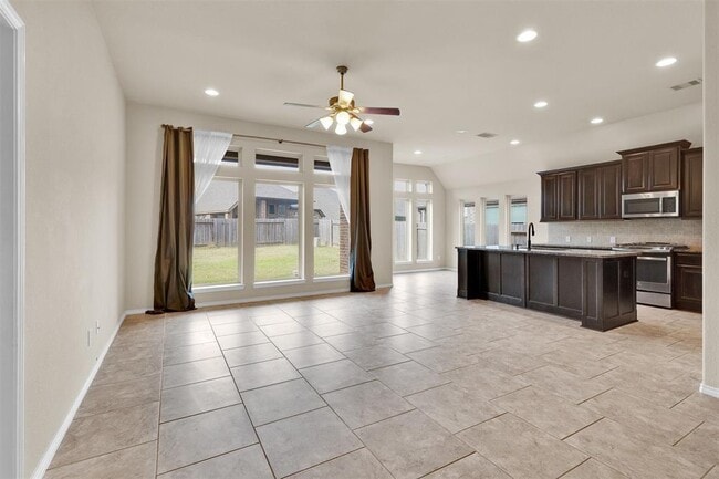 Building Photo - 1318 Paradise Creek Ln
