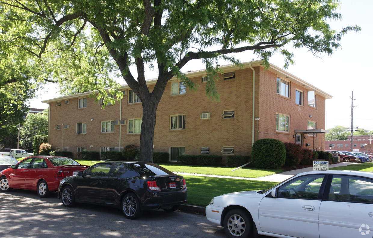 Building Photo - 701 S 11th St