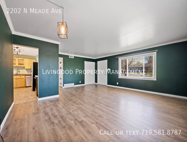 Building Photo - 2202 N Meade Ave
