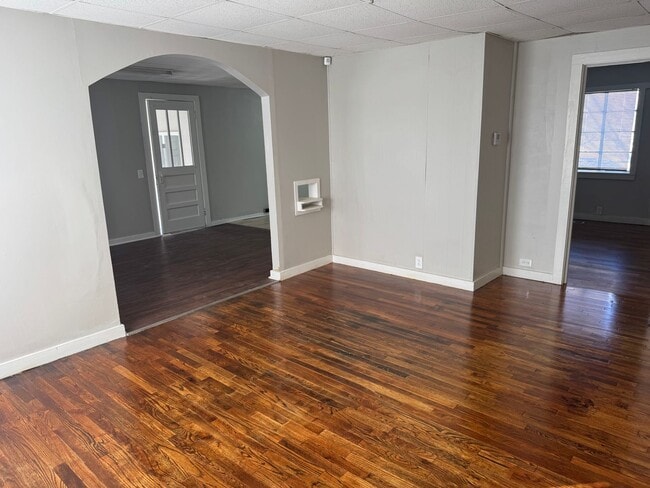 Building Photo - Birmingham/Forestdale