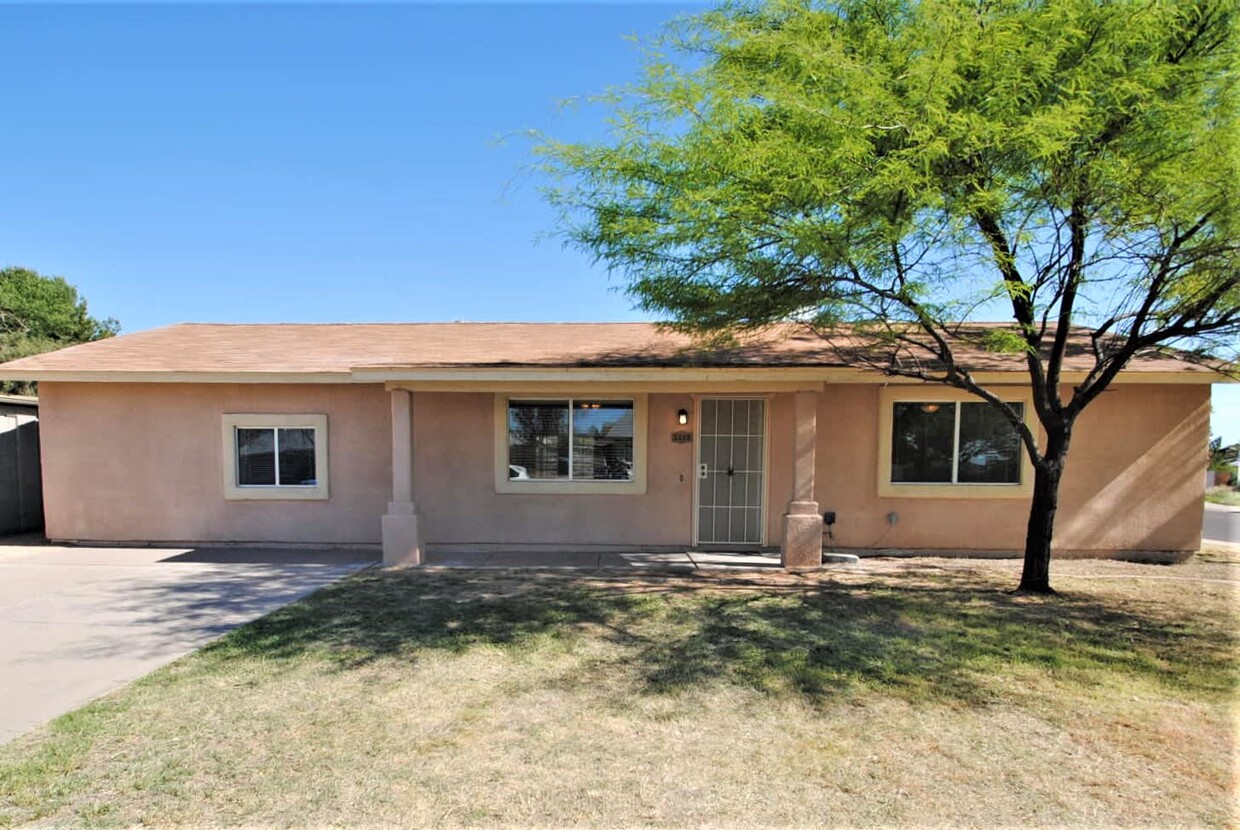 3329 W Runion Dr - House Rental in Phoenix, AZ | Apartments.com