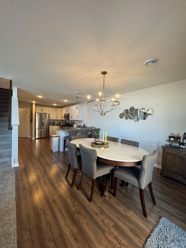 Comedor/Cocina - 6908 Jody Ave S