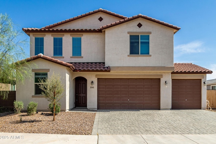 Foto principal - 17995 W Hilton Ave