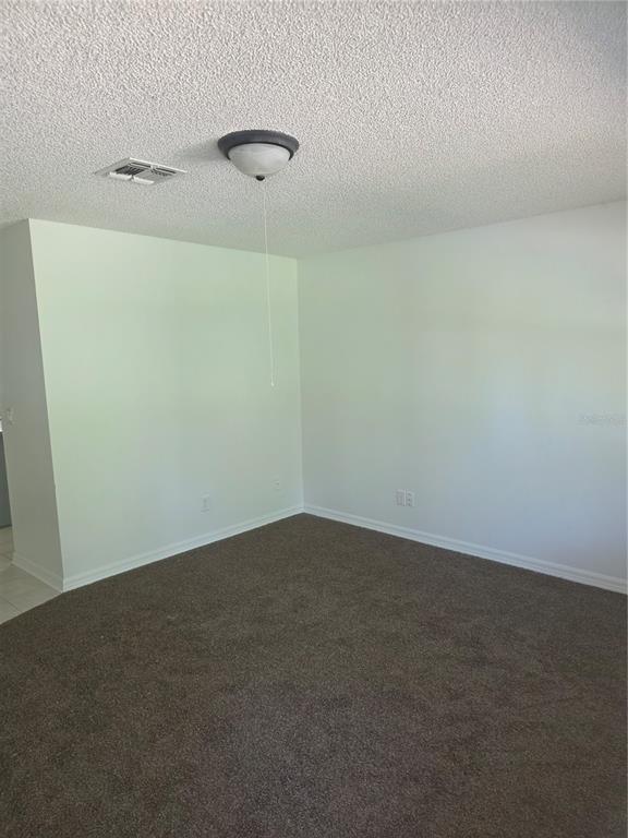 Building Photo - 27 Juniper Track Dr