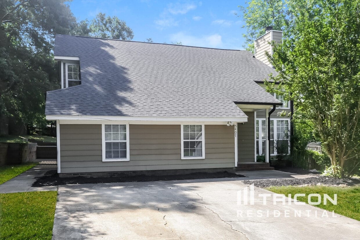 Primary Photo - 5407 River Falls Dr